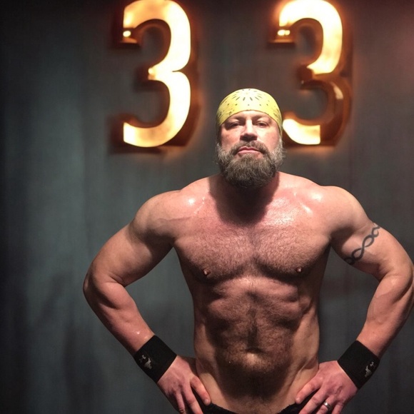 Meet your Posher, Ashley - Picture 2 of 4